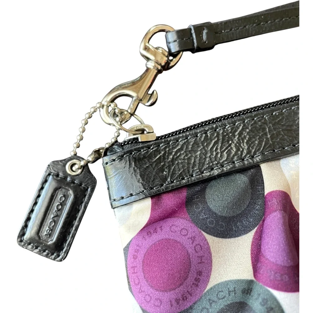 COACH Signature Abstract Purple Sateen Black Patent Leather Wristlet Hang Tag - Picture 3 of 7